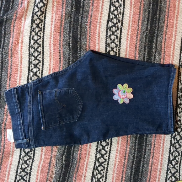 Levi's Denim Shorts with Patches - Picture 10 of 12